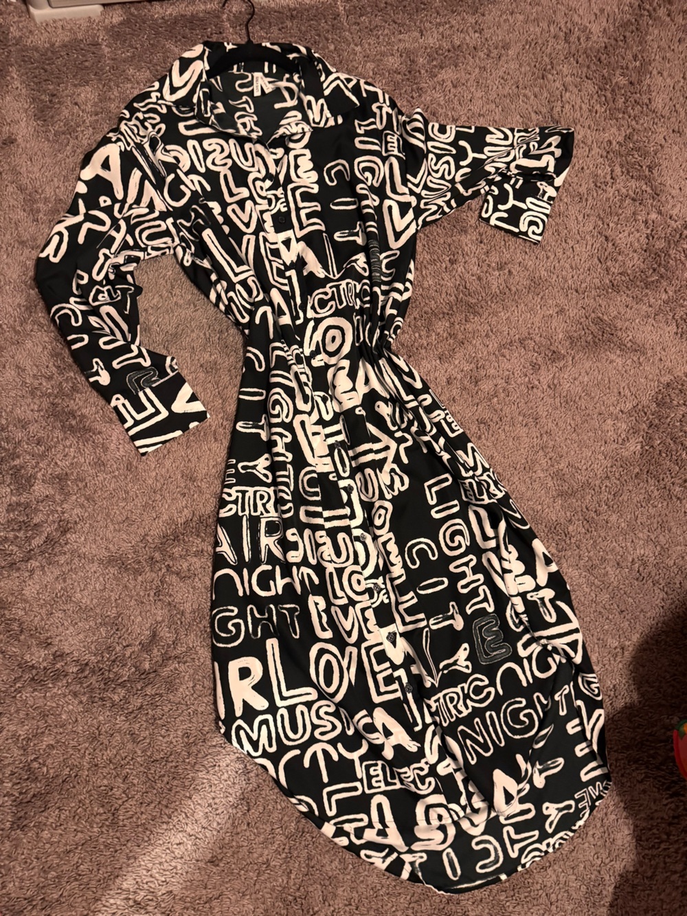 Live 4 Truth Black and White Graphic Long Sleeve Shirt Dress